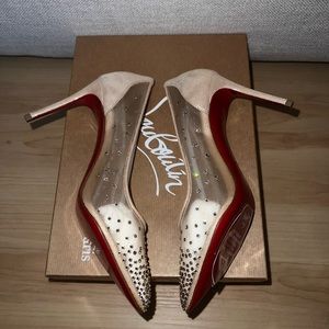 Brand new, never worn, comes with dust bag and extra shoe taps